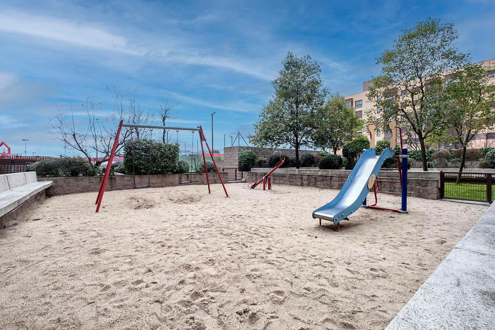 Apartamento Wanda Ifema Con Parking Y Piscina Madrid Dış mekan fotoğraf